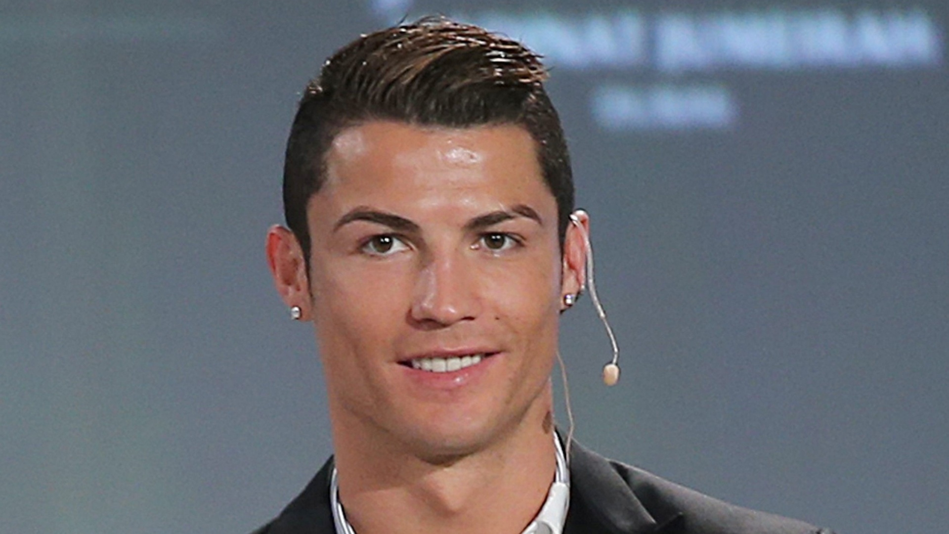 Cristiano Ronaldo New Hairstyles 2014