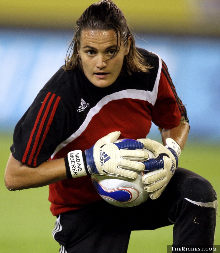 Top 10 Greatest Female Soccer Players in History Sporteology