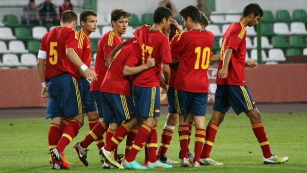 The Spanish players celebrating a goal in U17 World Cup